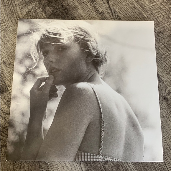 Taylor Swift Other - Taylor Swift folklore Vinyl - Red colored record semi rare